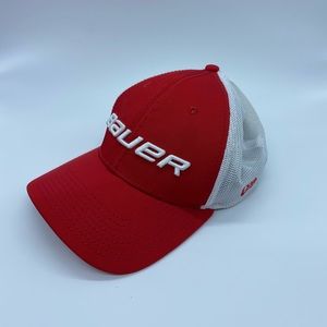 Bauer CCM hockey fullback hat - NWOT- medium/large